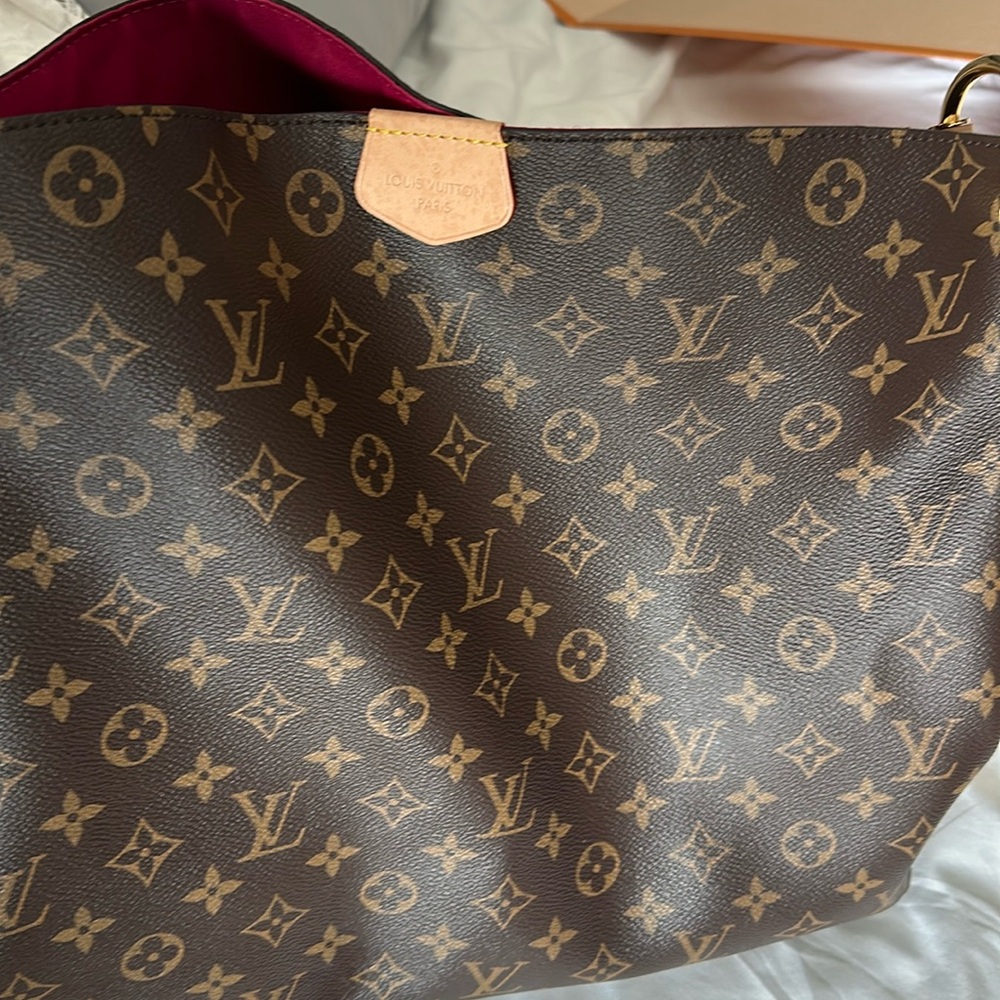 Graceful MM LV bag wallet available as well
